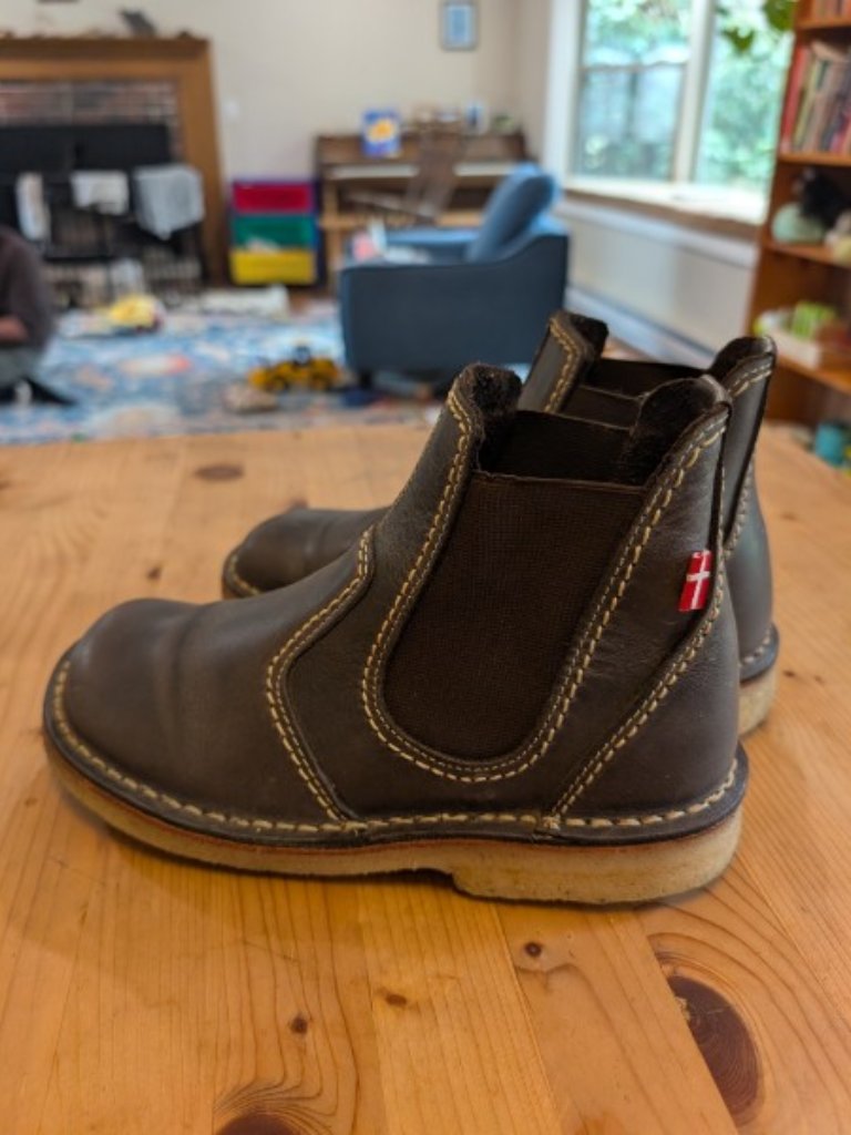 Duckfeet Roskilde Chelsea Boots Women’s Size 38 Slate Leather Pull On Shoes